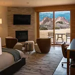 Garden Of The Gods Resort & Club